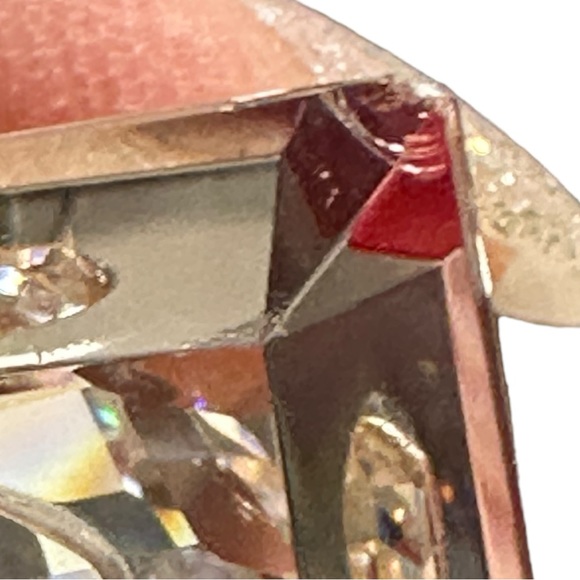 Set of 3 Miniature Crystal Figurines on Display Mirror Plate - Picture 7 of 15